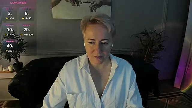 Snapshot of Nika_Smit chatting on November 2025 05:49:01 AM Nika Smit online show from November 2025 05:49:01 AM