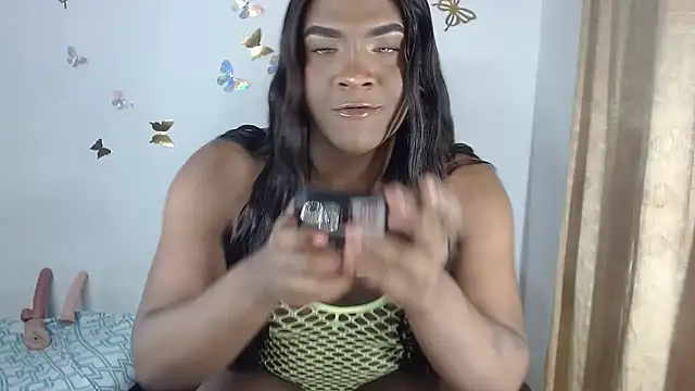 Snapshot of bigcrisblack chatting on November 2025 12:11:02 AM bigcrisblack online show from November 2025 12:11:02 AM