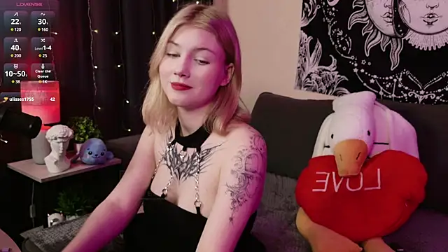 HellenHornny online show from March 2025 01:46:01 PM