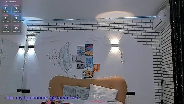 cute stefania online show from March 2025 08:03:02 PM