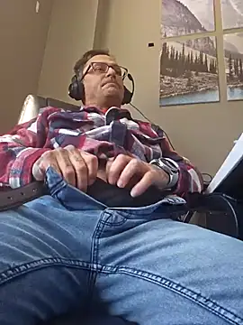 dadbod1178 online show from February 2025 07:41:02 PM