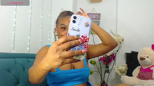 gianna smith online show from February 2025 12:43:02 PM