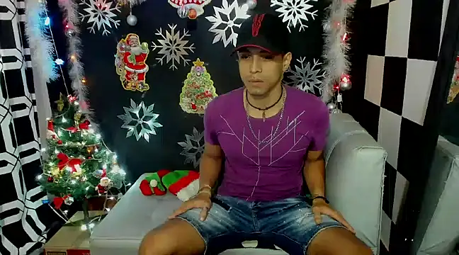 MikeRose94 online show from December 2024 05:51:01 PM