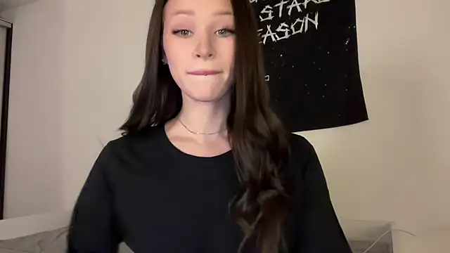 ur molly online show from October 2025 01:03:02 PM