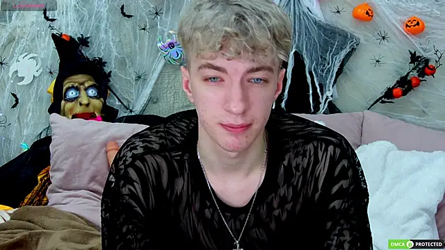 TrevorBenson online show from October 2025 04:09:01 AM