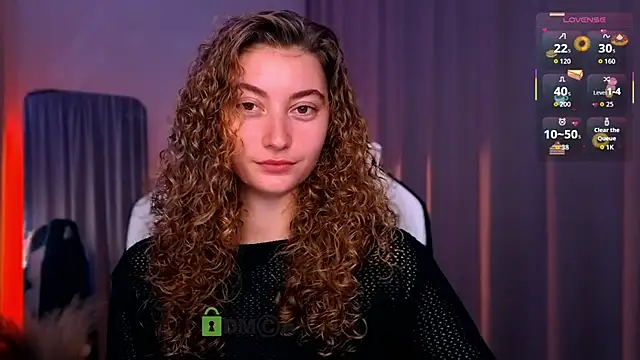 Snapshot of lady_curls chatting on October 2025 08:50:01 PM lady curls online show from October 2025 08:50:01 PM