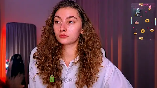 Snapshot of lady_curls chatting on October 2025 07:57:02 PM lady curls online show from October 2025 07:57:02 PM