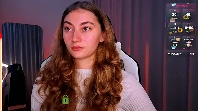 Snapshot of lady_curls chatting on October 2025 09:48:02 PM lady curls online show from October 2025 09:48:02 PM