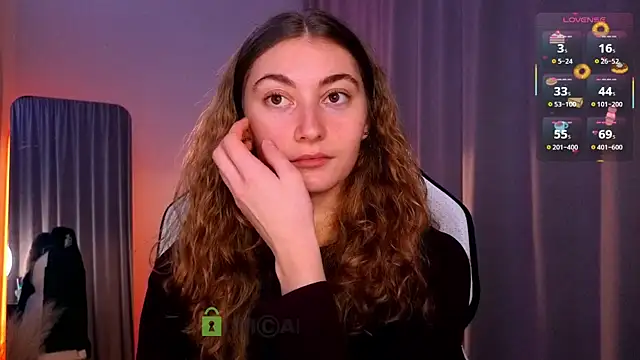 Snapshot of lady_curls chatting on November 2025 07:45:01 PM lady curls online show from November 2025 07:45:01 PM