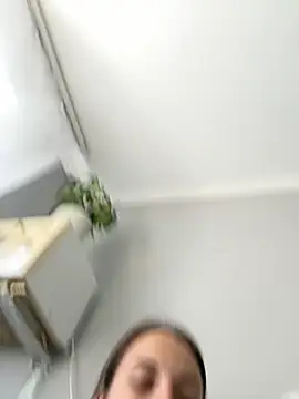 Snapshot of AmiLavs chatting on September 2025 10:30:01 AM AmiLavs online show from September 2025 10:30:01 AM