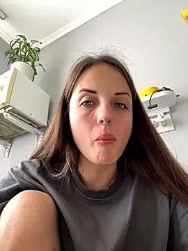 Snapshot of AmiLavs chatting on October 2025 07:09:01 AM AmiLavs online show from October 2025 07:09:01 AM