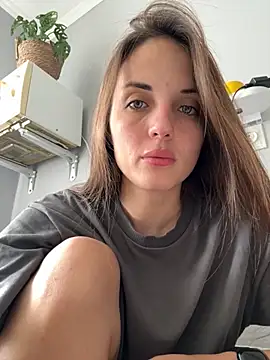 Snapshot of AmiLavs chatting on October 2025 06:47:01 AM AmiLavs online show from October 2025 06:47:01 AM