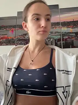 EmilyWi  online show from October 2025 02:47:02 PM