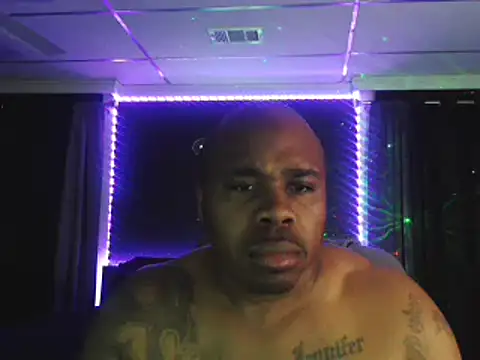 Snapshot of Dcrush17 chatting on March 2025 04:24:02 AM Dcrush17 online show from March 2025 04:24:02 AM