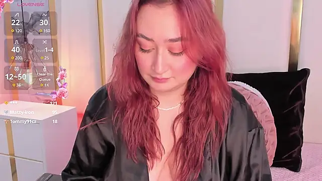 Snapshot of SalommeFlores chatting on March 2025 03:13:01 AM SalommeFlores online show from March 2025 03:13:01 AM