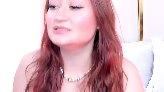 Snapshot of SalommeFlores chatting on October 2025 07:33:02 PM SalommeFlores online show from October 2025 07:33:02 PM