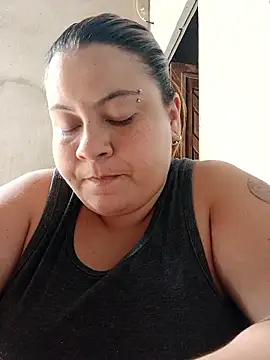 Snapshot of carola_hotwife chatting on October 2025 04:02:01 PM carola hotwife online show from October 2025 04:02:01 PM