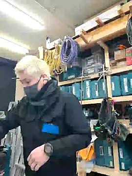 Snapshot of da--------i chatting on February 2025 04:36:02 AM da--------i online show from February 2025 04:36:02 AM