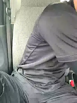 Snapshot of da--------i chatting on October 2025 03:25:01 AM da--------i online show from October 2025 03:25:01 AM