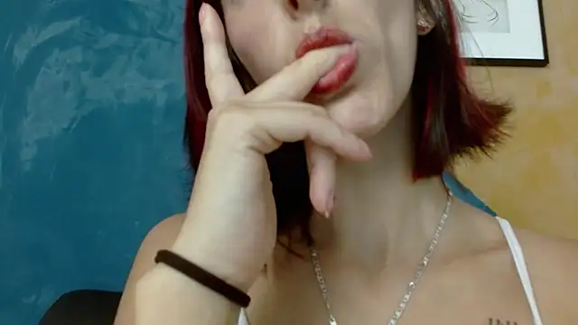 Ambar Roux  online show from December 2024 09:20:01 PM