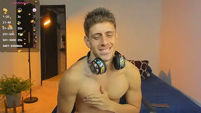 Snapshot of Jasperjoness chatting on October 2025 06:02:02 AM Jasperjoness online show from October 2025 06:02:02 AM