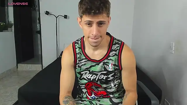 Snapshot of Jasperjoness chatting on October 2025 09:24:01 AM Jasperjoness online show from October 2025 09:24:01 AM