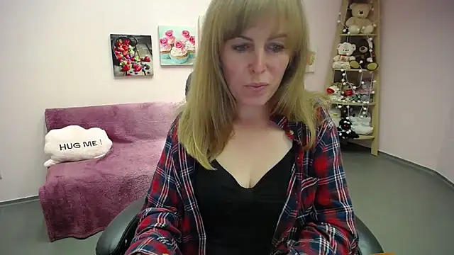 Hot Milady online show from October 2025 07:16:01 AM