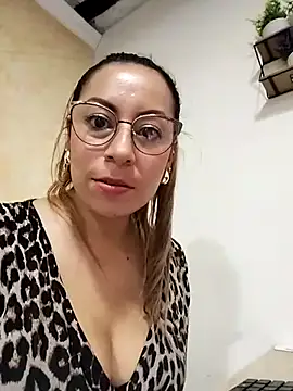 Katalina S3xy online show from February 2025 05:18:02 PM