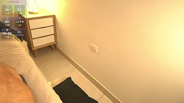 Snapshot of Bonnypetite- chatting on October 2025 07:32:01 PM Bonnypetite- online show from October 2025 07:32:01 PM