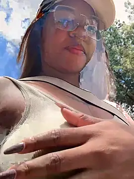 tiana nave online show from October 2025 04:17:01 PM