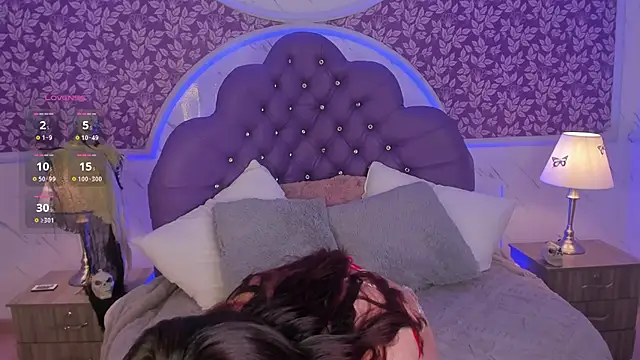 Miamontoya online show from October 2025 01:32:02 PM