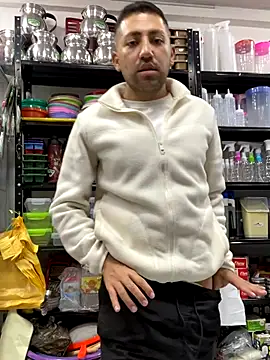 Snapshot of JuanZapata33 chatting on October 2025 09:57:01 PM JuanZapata33 online show from October 2025 09:57:01 PM