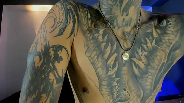 Snapshot of Travistanner_28 chatting on December 2025 08:17:01 PM Travistanner 28 online show from December 2025 08:17:01 PM