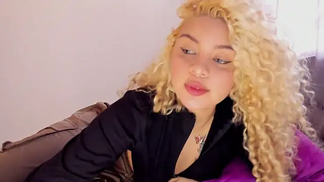 ScarlettDuran online show from October 2025 07:58:02 PM