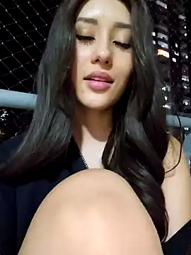 Snapshot of Selena_blake chatting on February 2025 12:51:01 AM Selena blake online show from February 2025 12:51:01 AM