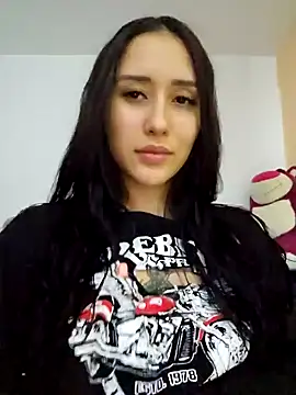 Snapshot of Selena_blake chatting on February 2025 06:15:02 PM Selena blake online show from February 2025 06:15:02 PM