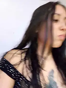 Snapshot of Selena_blake chatting on February 2025 10:43:01 PM Selena blake online show from February 2025 10:43:01 PM