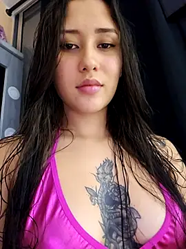 Snapshot of Selena_blake chatting on October 2025 11:03:02 PM Selena blake online show from October 2025 11:03:02 PM