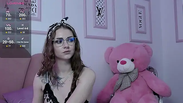Abby  White online show from January 2025 08:25:02 PM