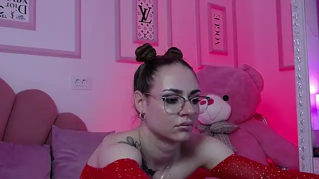 Abby  White online show from March 2025 11:31:01 PM