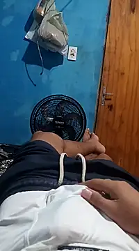 Snapshot of 1995eduardo chatting on March 2025 09:54:02 PM 1995eduardo online show from March 2025 09:54:02 PM