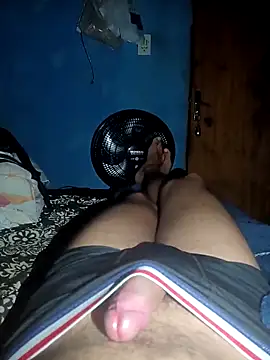 Snapshot of 1995eduardo chatting on March 2025 08:51:02 AM 1995eduardo online show from March 2025 08:51:02 AM