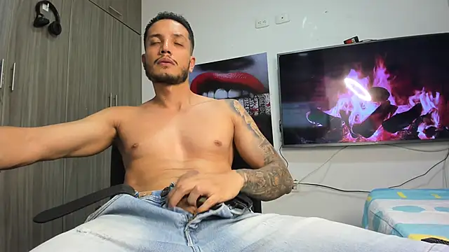 CbumDick online show from January 2025 02:02:01 AM