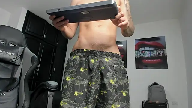 CbumDick online show from November 2025 07:56:02 PM