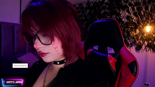 Kitty Gang online show from November 2025 02:12:01 AM