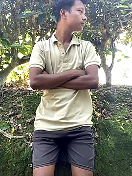 Snapshot of ShroveRising chatting on October 2025 04:24:01 AM ShroveRising online show from October 2025 04:24:01 AM