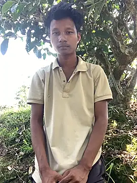 Snapshot of ShroveRising chatting on October 2025 06:19:02 AM ShroveRising online show from October 2025 06:19:02 AM