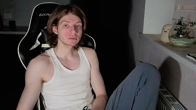 Snapshot of spaisenok chatting on December 2025 01:20:02 PM spaisenok online show from December 2025 01:20:02 PM