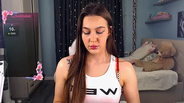 Snapshot of Doll_Jasmine_ chatting on November 2025 09:46:02 PM Doll Jasmine online show from November 2025 09:46:02 PM