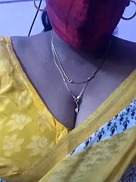 Snapshot of mallu-sumi chatting on October 2025 05:48:02 AM mallu-sumi online show from October 2025 05:48:02 AM